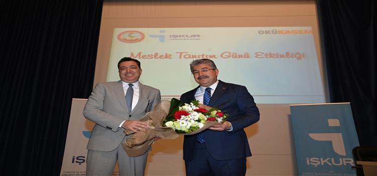 Üniversitemizde Meslek Tanıtım Günü Etkinliği Gerçekleştirildi